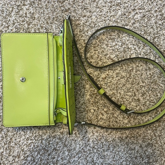 Michael Kors Lime Green Crossbody - Picture 4 of 9